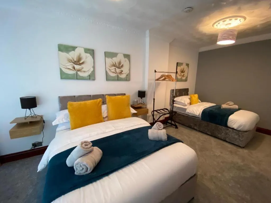 Cosy 2 Bed Flat In Swansea - Home Away From Home 0*,  Verenigd Koninkrijk